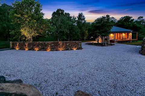 Blackwood Park Cottages - Goulburn Accommodation 2