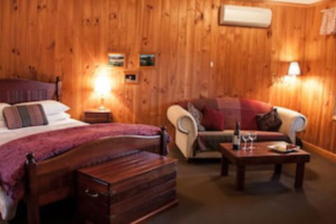Balingup Heights Hilltop Forest Cottages - Goulburn Accommodation 0