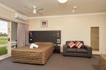 Australian Homestead - Goulburn Accommodation 4