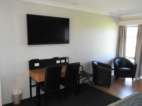 Australian Homestead - Goulburn Accommodation 5
