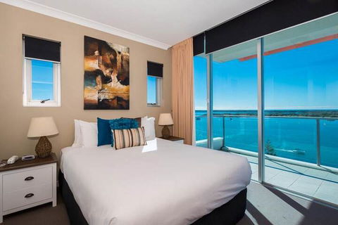 Silvershore Apartments On The Broadwater - Goulburn Accommodation 7