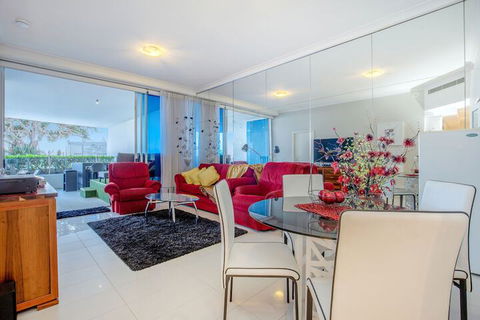 Silvershore Apartments On The Broadwater - Goulburn Accommodation 5