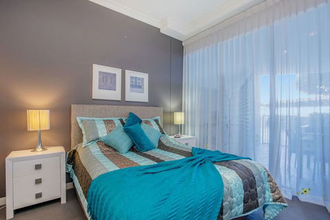 Silvershore Apartments On The Broadwater - Goulburn Accommodation 3