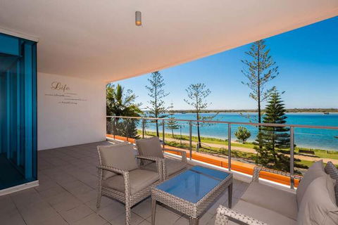 Silvershore Apartments On The Broadwater - Goulburn Accommodation 4