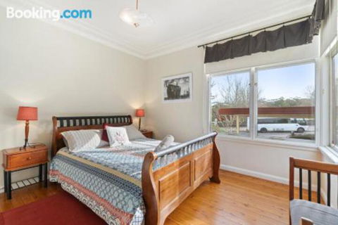 3 Sisters Blue Mountains Cottage - Goulburn Accommodation 2
