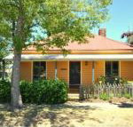 Cooma Cottage - Goulburn Accommodation