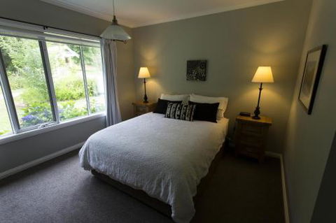 Amelina Cottages - Goulburn Accommodation 4