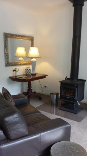 Amelina Cottages - Goulburn Accommodation 5