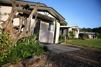 Yabbaloumba Retreat - Goulburn Accommodation 3