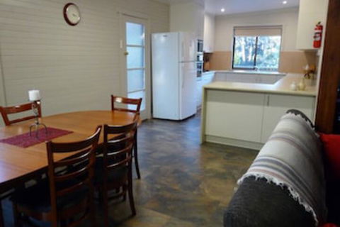 Eagles Rise Tasmania - Goulburn Accommodation 0