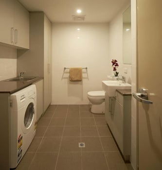 Baileys Serviced Apartments - Goulburn Accommodation 4