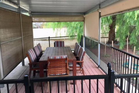 MacDonnell House Naracoorte - Goulburn Accommodation 2