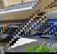 Mayfair Motel Emerald - Goulburn Accommodation