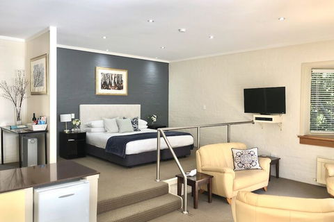 Briars Country Lodge - Goulburn Accommodation 2