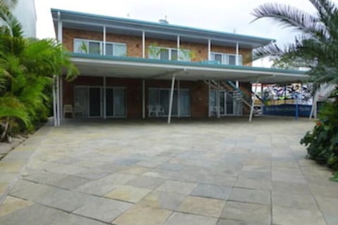 Airlie Court Units - Goulburn Accommodation 1