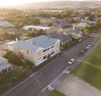 Port Elliot Beach House YHA Hostel - Goulburn Accommodation