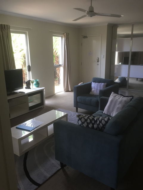 Airlie Central Apartments - Goulburn Accommodation 5