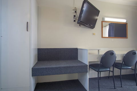 Acacia Motor Inn - Goulburn Accommodation 5