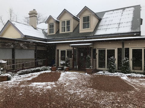 Kurrara Historic Guest House - Goulburn Accommodation 5