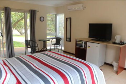 Avocados Accommodation - Goulburn Accommodation 7