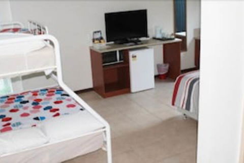 Avocados Accommodation - Goulburn Accommodation 5