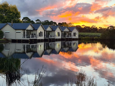 Lakeside Villas At Crittenden - Goulburn Accommodation 2