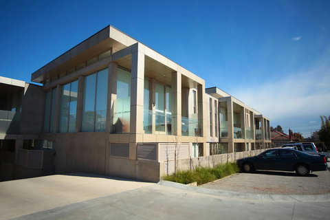 BOUTIQUE STAYS - The Residence - Goulburn Accommodation 0