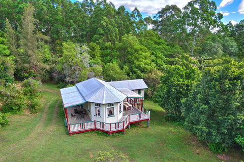 Avalon Noosa Farm Cottages - Goulburn Accommodation 3