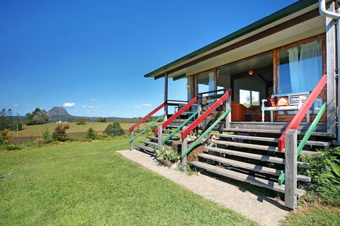 Avalon Noosa Farm Cottages - Goulburn Accommodation 2