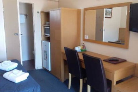 Desert Sand Motor Inn - Goulburn Accommodation 6