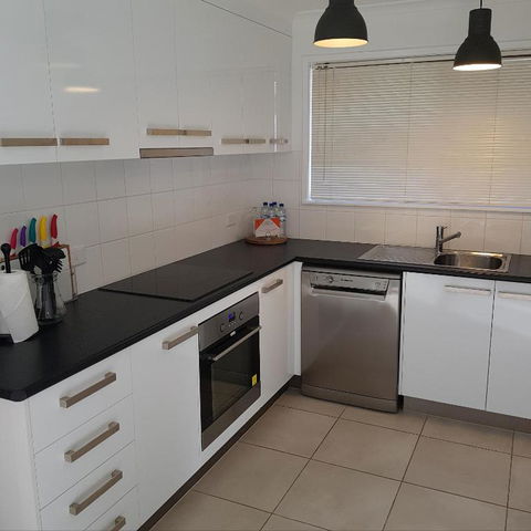 At Home Apartments - Goulburn Accommodation 1