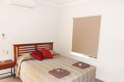 Derby Lodge Self Contained Apartments - Goulburn Accommodation 5