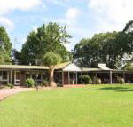 McCarthy Lake House - Goulburn Accommodation