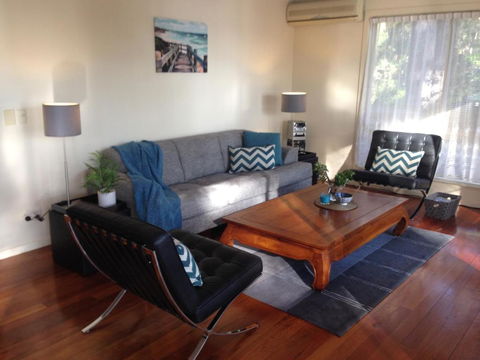 Aqua Vista - Goulburn Accommodation 6