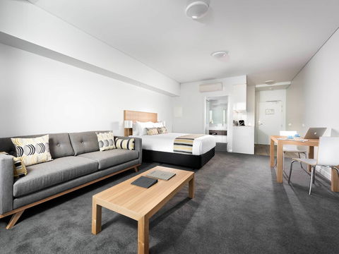 Be. Fremantle - Goulburn Accommodation 3
