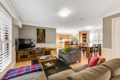 Bannockburn Lodge - Goulburn Accommodation 5