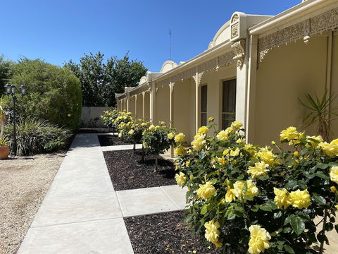 Acacia Terraces - Goulburn Accommodation 1