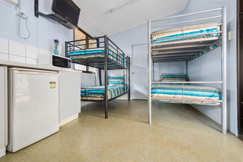 AAOK Lakes Resort & Caravan Park - Goulburn Accommodation 2