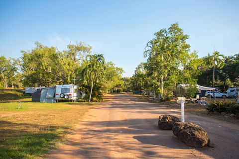 AAOK Lakes Resort & Caravan Park - Goulburn Accommodation 0
