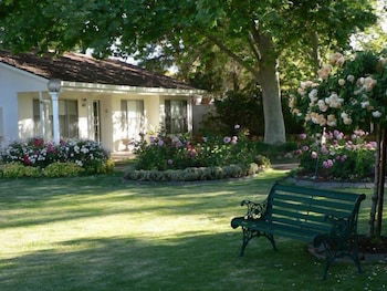 Aarinda Holiday Apartments - Goulburn Accommodation 1