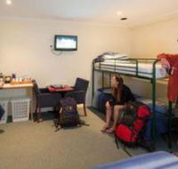 Adventure Backpackers Port Lincoln - Goulburn Accommodation
