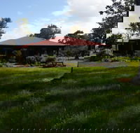 Dunsborough Rail Carriages  Farm Cottages - Goulburn Accommodation