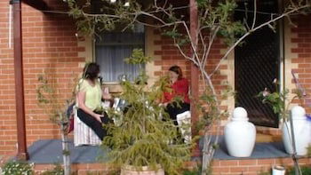 Albury Cottages - Goulburn Accommodation 6