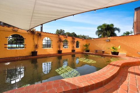 Adobe Motel - Goulburn Accommodation 5