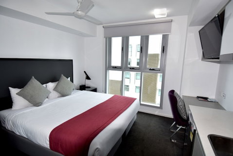 H On Mitchell Apartment Hotel - Goulburn Accommodation 5