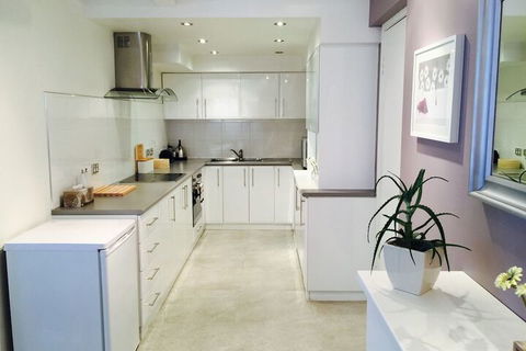 Fremantle Archway Apartments - Goulburn Accommodation 7