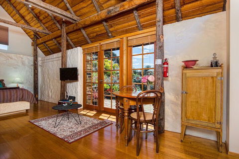 Wagners Cottages - Goulburn Accommodation 7