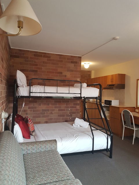 All Seasons Motel Armidale - Goulburn Accommodation 3