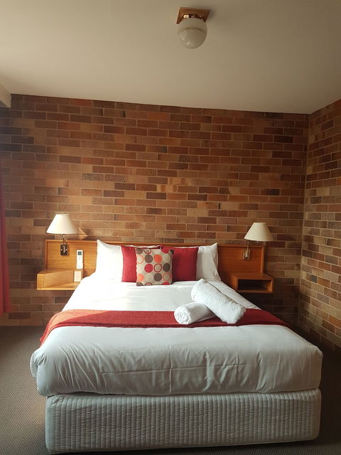 All Seasons Motel Armidale - Goulburn Accommodation 1