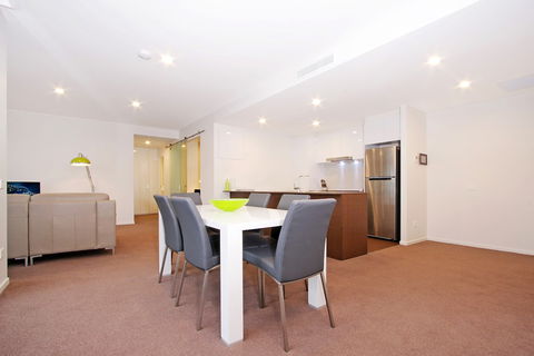 Accommodate Canberra - IQ - Braddon - Goulburn Accommodation 6